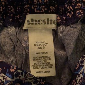 Shosho size small loose Rayon printed pants